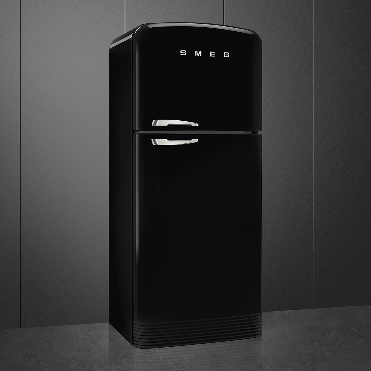 Черный холодильник. Smeg fab50rbl. Холодильник Smeg fab50rbl5. Холодильник Smeg fab28rbl5. Smeg холодильник Smeg fab50lbl.