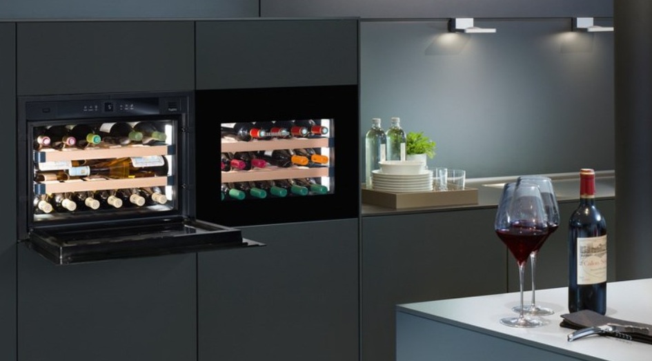 Обзор винного шкафа Liebherr WKEgb 582 Обзор винного шкафа Liebherr WKEgb 582