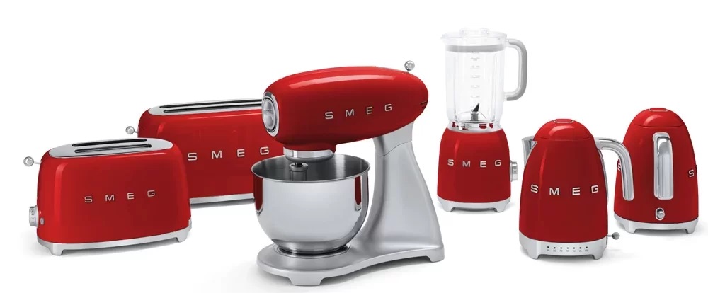 Обзор на чайник Smeg KLF04RDEU Обзор на чайник Smeg KLF04RDEU