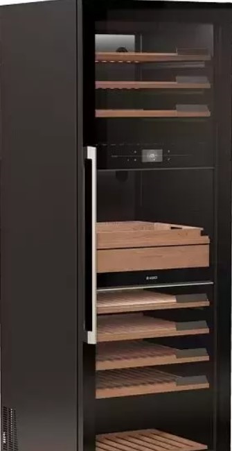 Шкаф для одежды и посуды одновременно