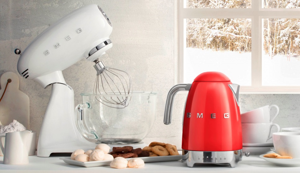 Обзор на чайник Smeg KLF04RDEU Обзор на чайник Smeg KLF04RDEU